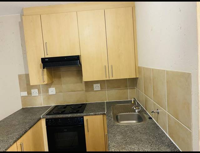 1 BEDROOM PROPERTY TO RENT IN LONEHILL